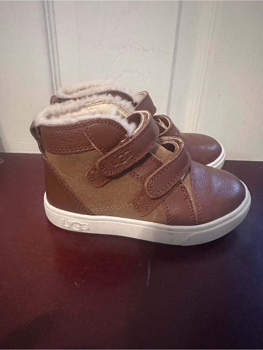 UGG Kids Brown & Cream Shearling High-Top Sneakers